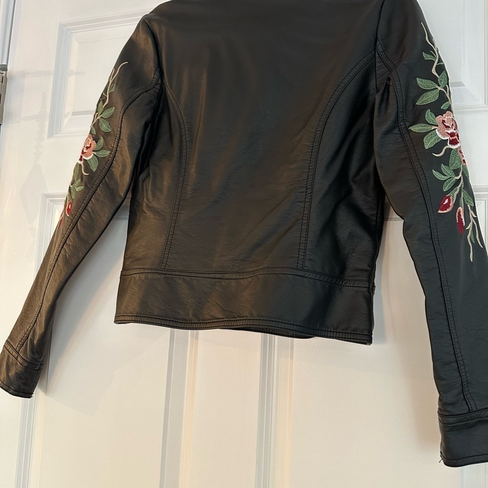 Black Leather Moto Jacket with Embroidery - Picture 5 of 8